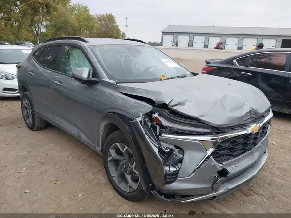 KL77LHEP4SC246722 2025 CHEVROLET TRAX - Image 1