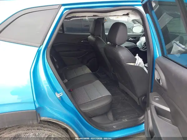 KL77LHEP4SC259132 2025 CHEVROLET TRAX - Image 8
