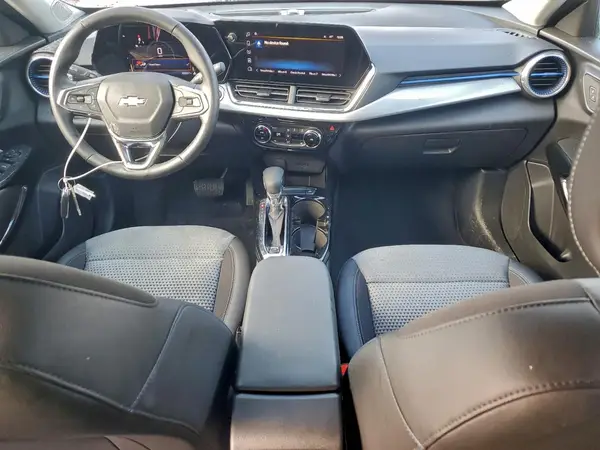 KL77LHEP4SC262046 2025 CHEVROLET TRAX - Image 8
