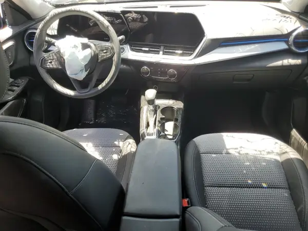 KL77LHEP4SC272527 2025 CHEVROLET TRAX - Image 8