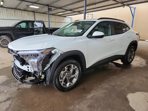 KL77LHEP4SC273368 2025 CHEVROLET TRAX - Image 1