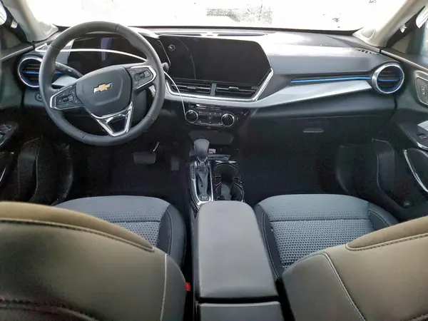 KL77LHEP4SC284547 2025 CHEVROLET TRAX - Image 8