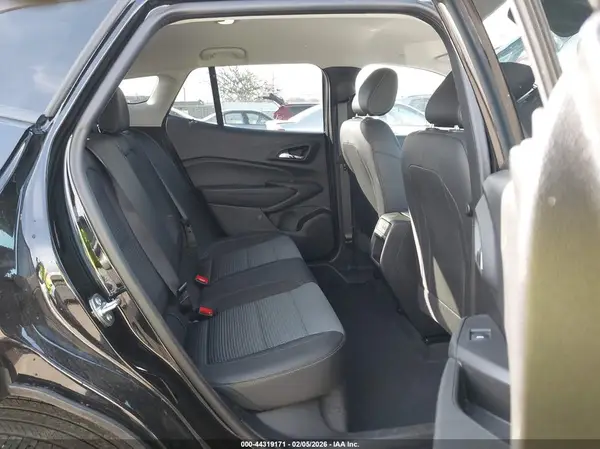KL77LHEP4SC300438 2025 CHEVROLET TRAX - Image 8