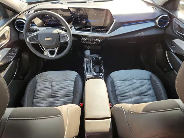 KL77LHEP4SC336419 2025 CHEVROLET TRAX - Image 8