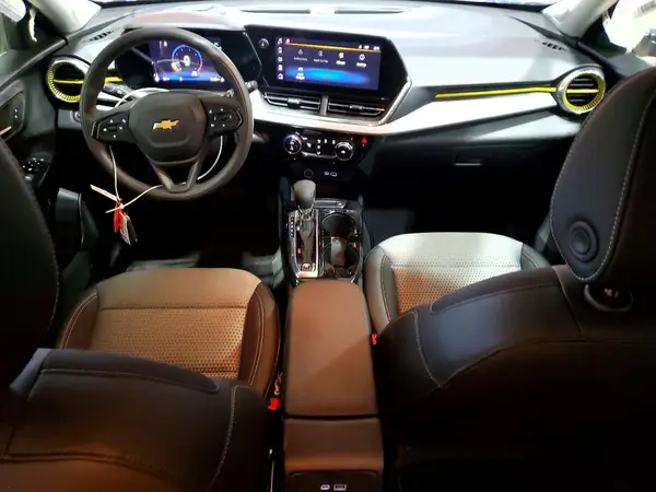 KL77LHEP4TC010234 2026 CHEVROLET TRAX - Image 8