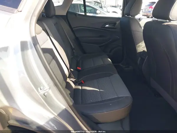 KL77LHEP4TC047686 2026 CHEVROLET TRAX - Image 8