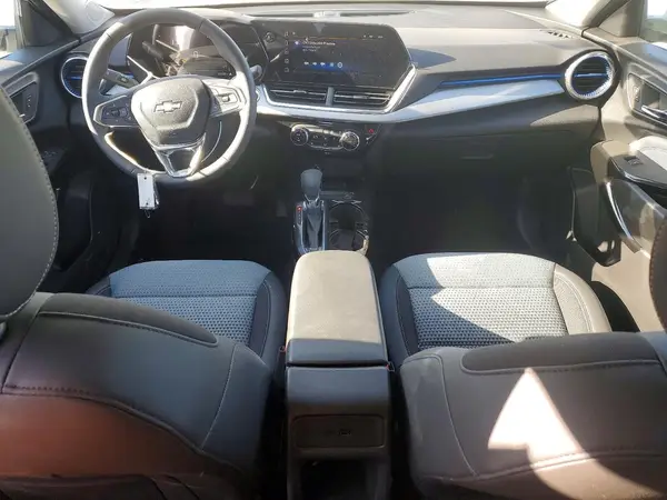KL77LHEP4TC049907 2026 CHEVROLET TRAX - Image 8