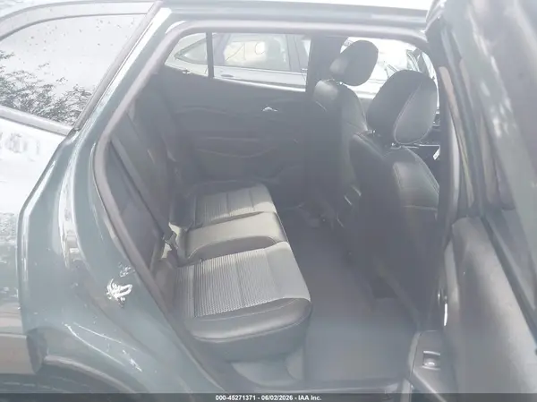 KL77LHEP4TC069252 2026 CHEVROLET TRAX - Image 8