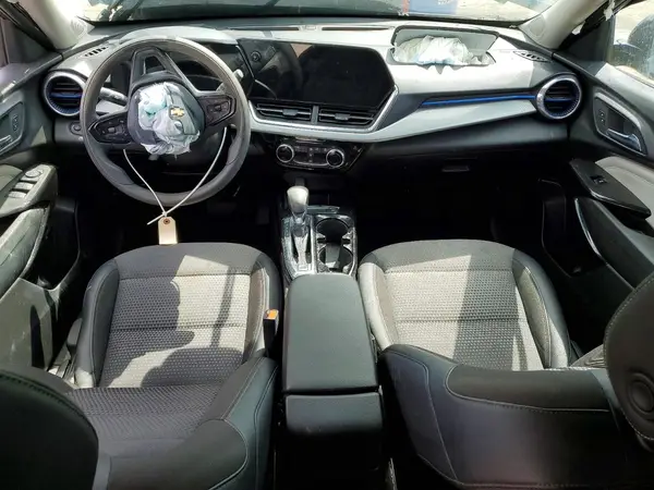 KL77LHEP5SC005669 2025 CHEVROLET TRAX - Image 8