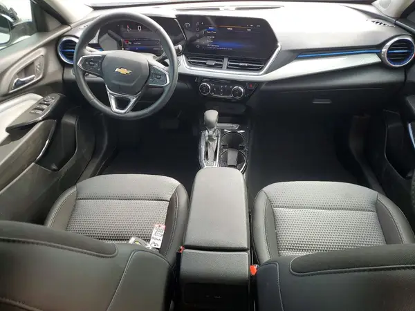 KL77LHEP5SC031561 2025 CHEVROLET TRAX - Image 8