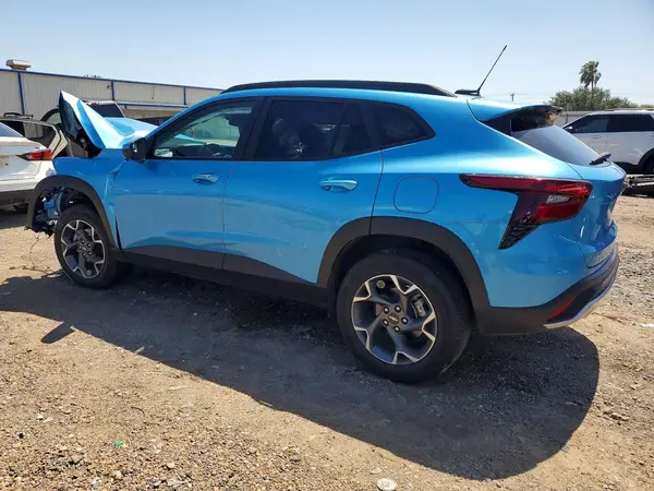 KL77LHEP5SC051812 2025 CHEVROLET TRAX - Image 2