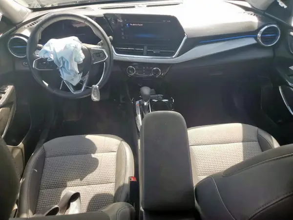 KL77LHEP5SC071719 2025 CHEVROLET TRAX - Image 8