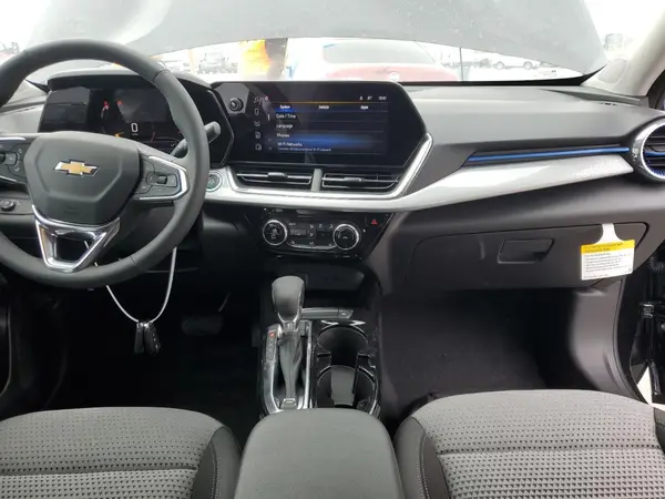 KL77LHEP5SC075706 2025 CHEVROLET TRAX - Image 8