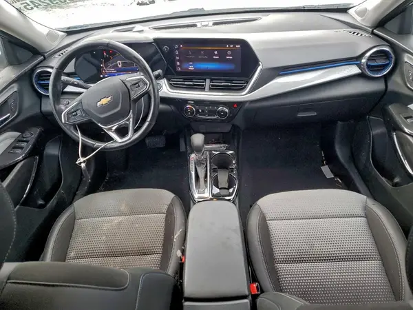 KL77LHEP5SC076080 2025 CHEVROLET TRAX - Image 8