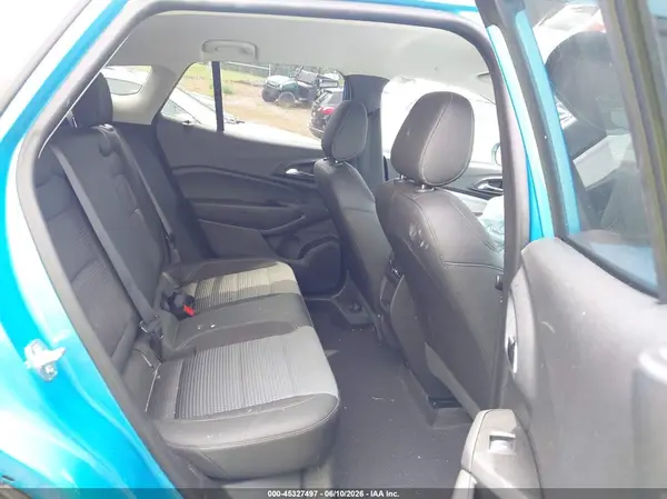 KL77LHEP5SC082171 2025 CHEVROLET TRAX - Image 8