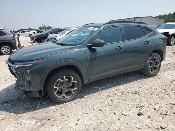 KL77LHEP5SC086351 2025 CHEVROLET TRAX - Image 1