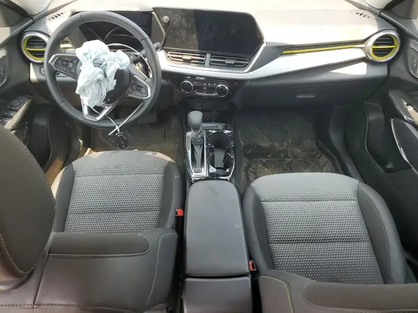 KL77LHEP5SC086351 2025 CHEVROLET TRAX - Image 8