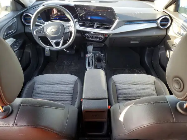 KL77LHEP5SC092697 2025 CHEVROLET TRAX - Image 8