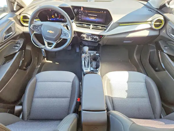 KL77LHEP5SC097219 2025 CHEVROLET TRAX - Image 8