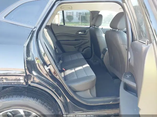 KL77LHEP5SC123916 2025 CHEVROLET TRAX - Image 8