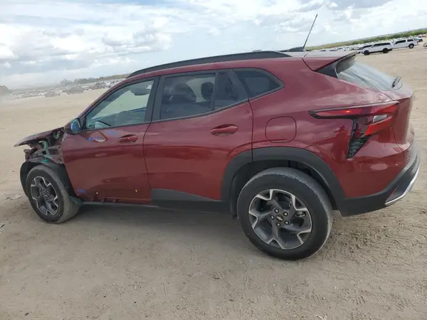 KL77LHEP5SC124208 2025 CHEVROLET TRAX - Image 2