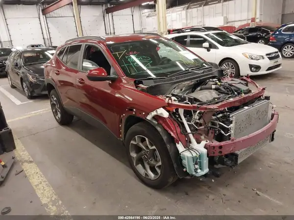KL77LHEP5SC158343 2025 CHEVROLET TRAX - Image 1