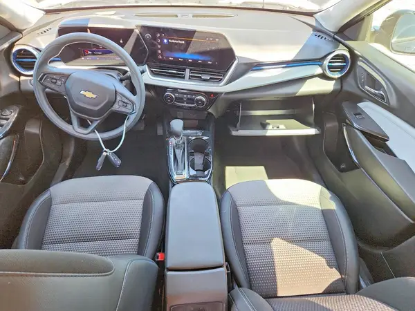 KL77LHEP5SC166782 2025 CHEVROLET TRAX - Image 8