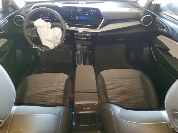 KL77LHEP5SC186689 2025 CHEVROLET TRAX - Image 8