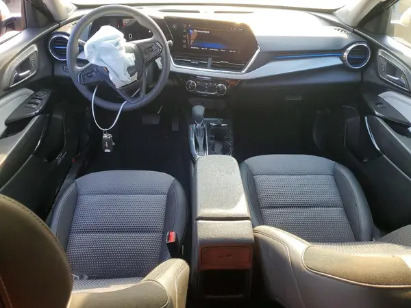 KL77LHEP5SC191164 2025 CHEVROLET TRAX - Image 8