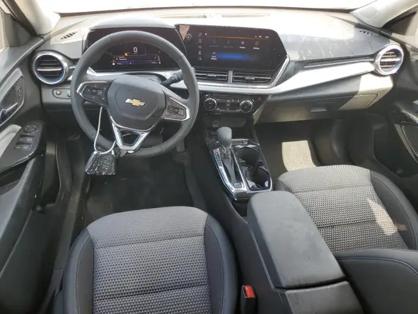 KL77LHEP5SC194789 2025 CHEVROLET TRAX - Image 8
