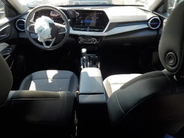 KL77LHEP5SC199166 2025 CHEVROLET TRAX - Image 8