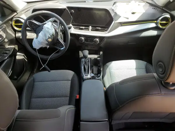 KL77LHEP5SC199846 2025 CHEVROLET TRAX - Image 8