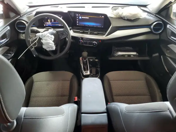 KL77LHEP5SC200509 2025 CHEVROLET TRAX - Image 8