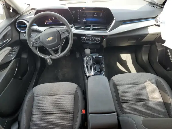 KL77LHEP5SC202700 2025 CHEVROLET TRAX - Image 8