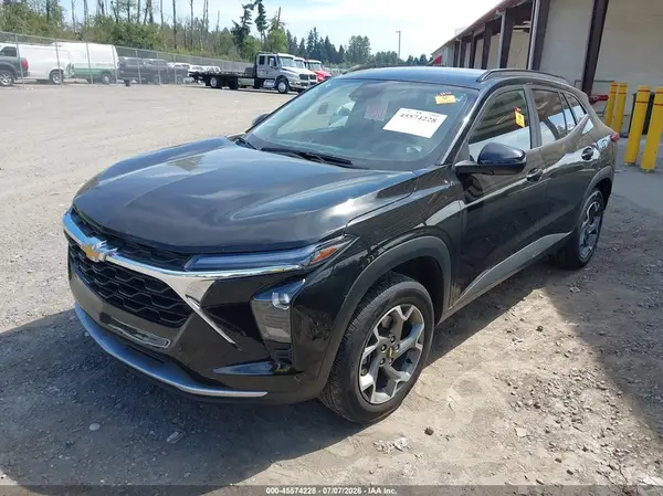 KL77LHEP5SC214362 2025 CHEVROLET TRAX - Image 2