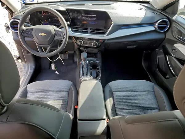 KL77LHEP5SC230190 2025 CHEVROLET TRAX - Image 8