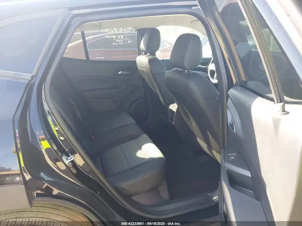 KL77LHEP5SC234384 2025 CHEVROLET TRAX - Image 8