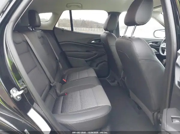 KL77LHEP5SC238497 2025 CHEVROLET TRAX - Image 8