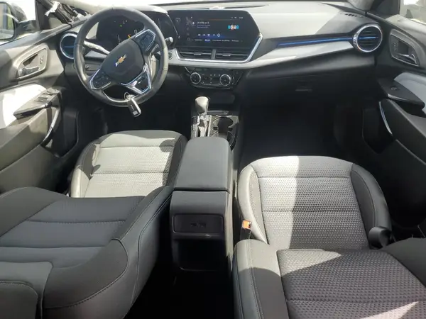 KL77LHEP5SC255395 2025 CHEVROLET TRAX - Image 8