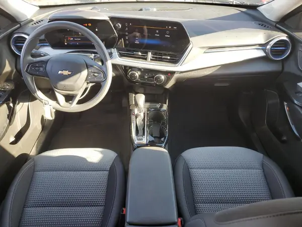 KL77LHEP5SC256174 2025 CHEVROLET TRAX - Image 8