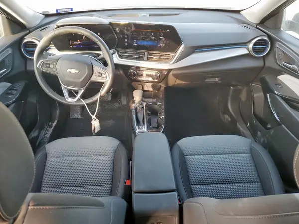 KL77LHEP5SC256546 2025 CHEVROLET TRAX - Image 8