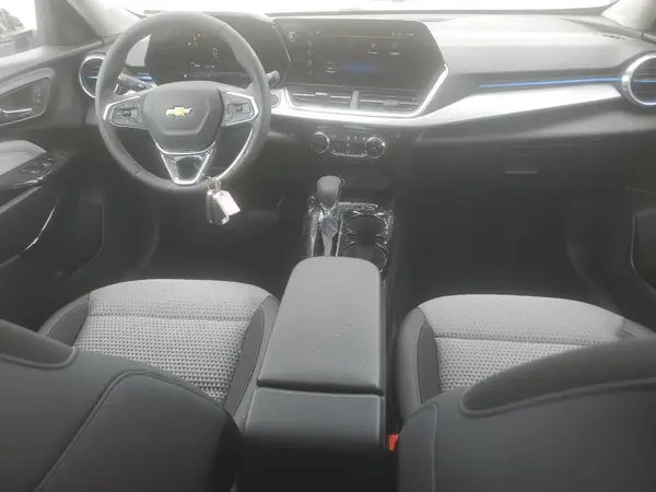 KL77LHEP5SC261150 2025 CHEVROLET TRAX - Image 8