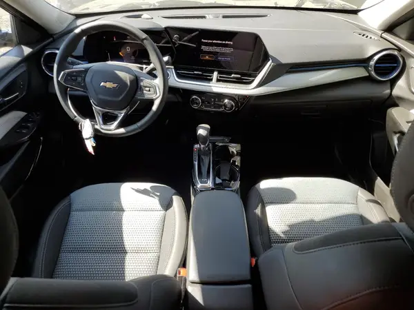 KL77LHEP5SC267384 2025 CHEVROLET TRAX - Image 8