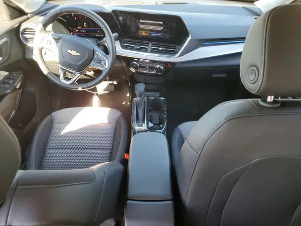 KL77LHEP5SC277347 2025 CHEVROLET TRAX - Image 8