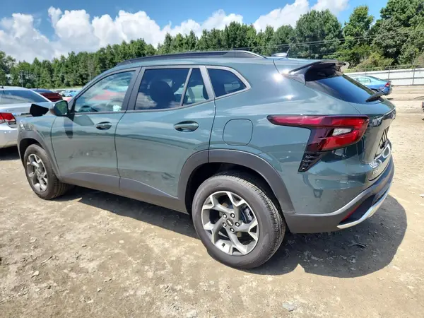KL77LHEP5SC280264 2025 CHEVROLET TRAX - Image 2