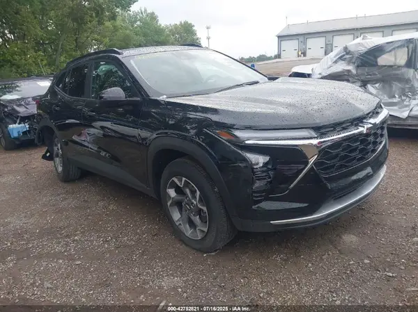 KL77LHEP5SC288199 2025 CHEVROLET TRAX - Image 1