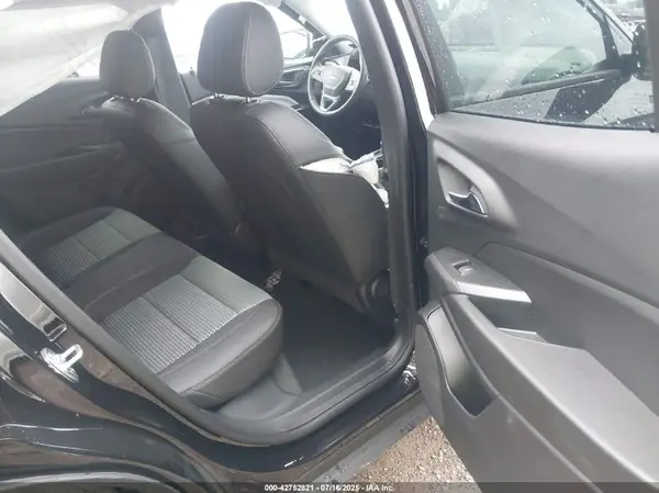 KL77LHEP5SC288199 2025 CHEVROLET TRAX - Image 8
