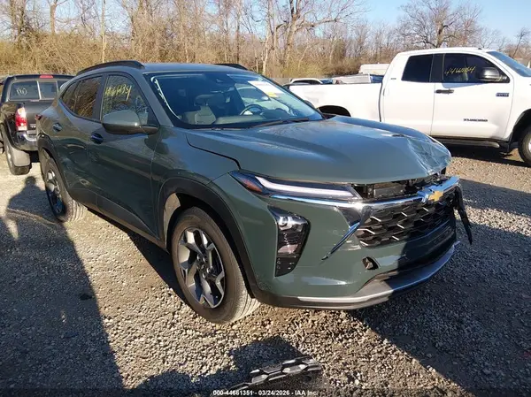 KL77LHEP5SC297372 2025 CHEVROLET TRAX - Image 1