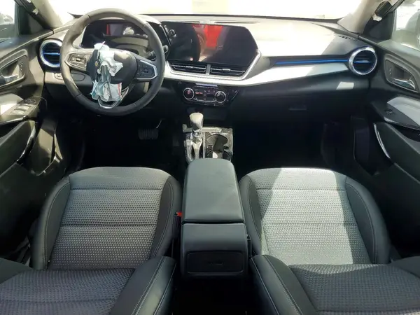 KL77LHEP5SC306717 2025 CHEVROLET TRAX - Image 8