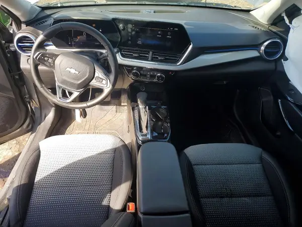KL77LHEP5SC312033 2025 CHEVROLET TRAX - Image 8